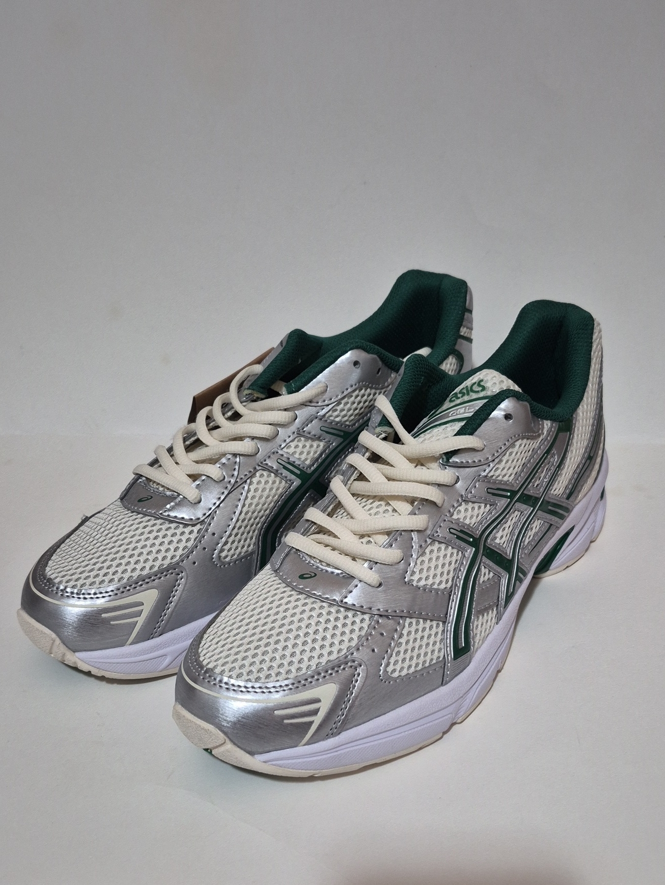 Asics Gel 1130 Silver Cream And Dark Green Men's Athletic Running Shoes Size 11